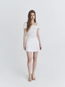 not your rose  [Wearing Ahyeon]   Floral puff blouse (White)